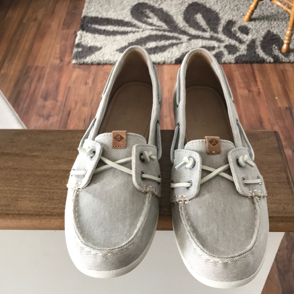 Sperry coil ivy shoes. Size 9